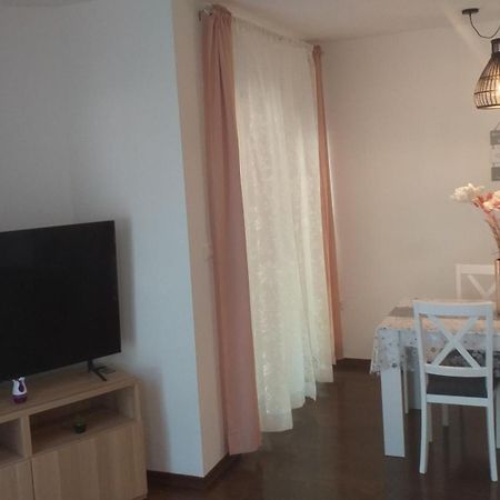 Apart Centar Umag Edda Joakima Rakovca 7 E 52470-อูมัค ภายนอก รูปภาพ