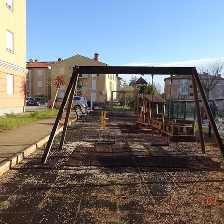 Apart Centar Umag Edda Joakima Rakovca 7 E 52470-อูมัค ภายนอก รูปภาพ