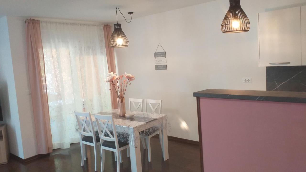 Apart Centar Umag Edda Joakima Rakovca 7 E 52470-อูมัค ภายนอก รูปภาพ