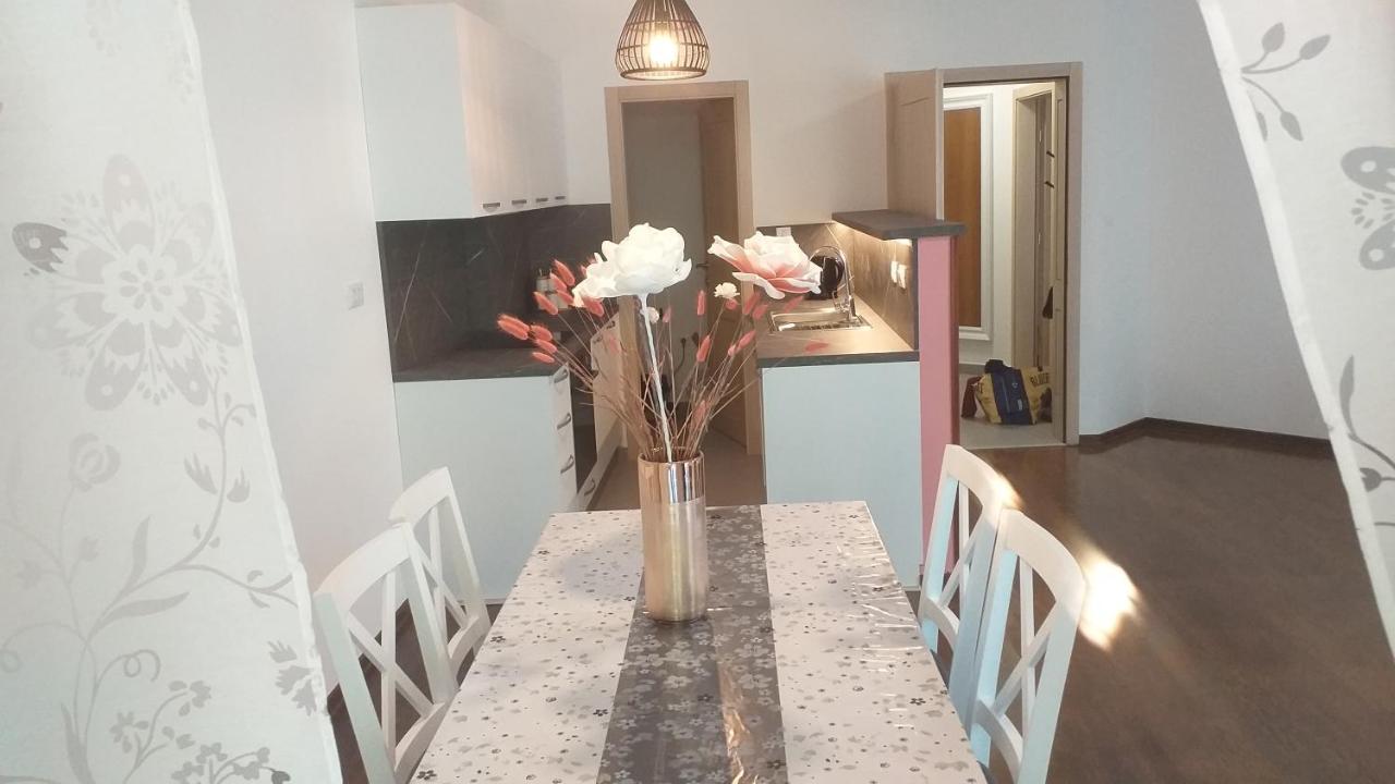 Apart Centar Umag Edda Joakima Rakovca 7 E 52470-อูมัค ภายนอก รูปภาพ