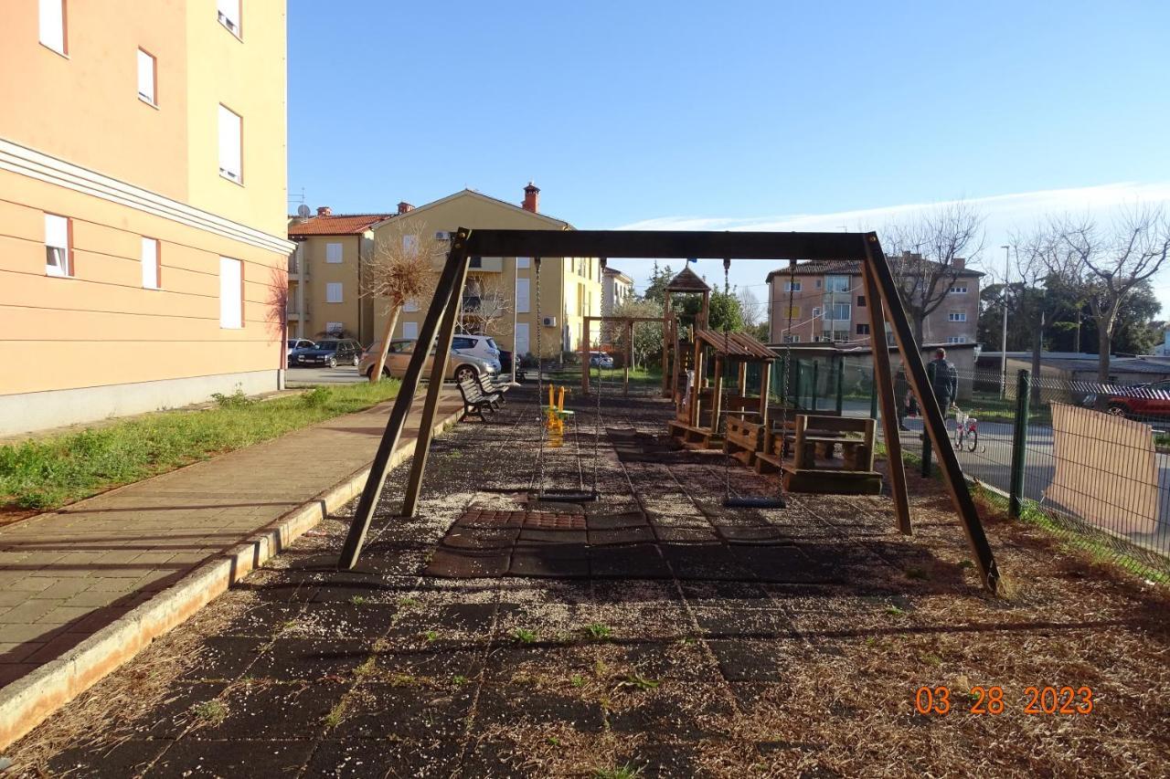 Apart Centar Umag Edda Joakima Rakovca 7 E 52470-อูมัค ภายนอก รูปภาพ