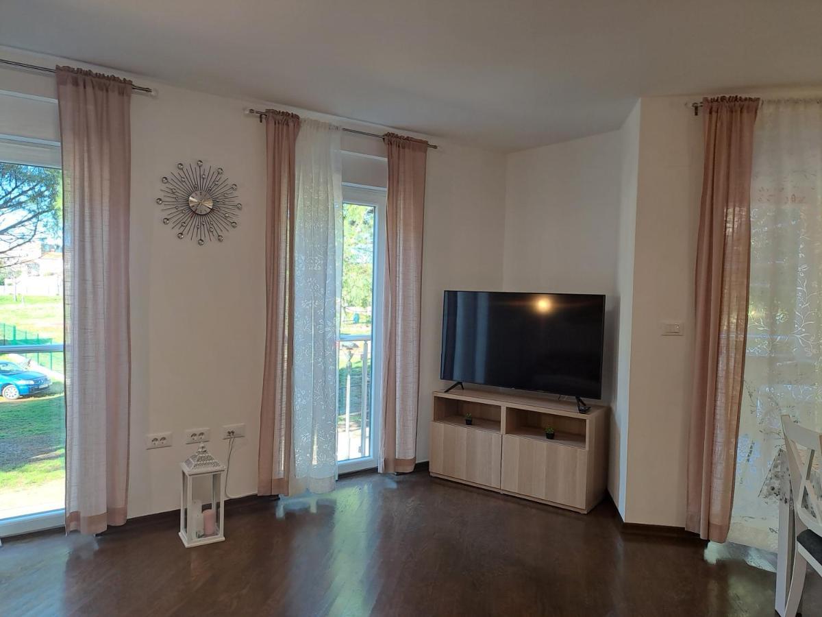 Apart Centar Umag Edda Joakima Rakovca 7 E 52470-อูมัค ภายนอก รูปภาพ