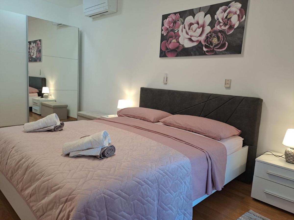 Apart Centar Umag Edda Joakima Rakovca 7 E 52470-อูมัค ภายนอก รูปภาพ