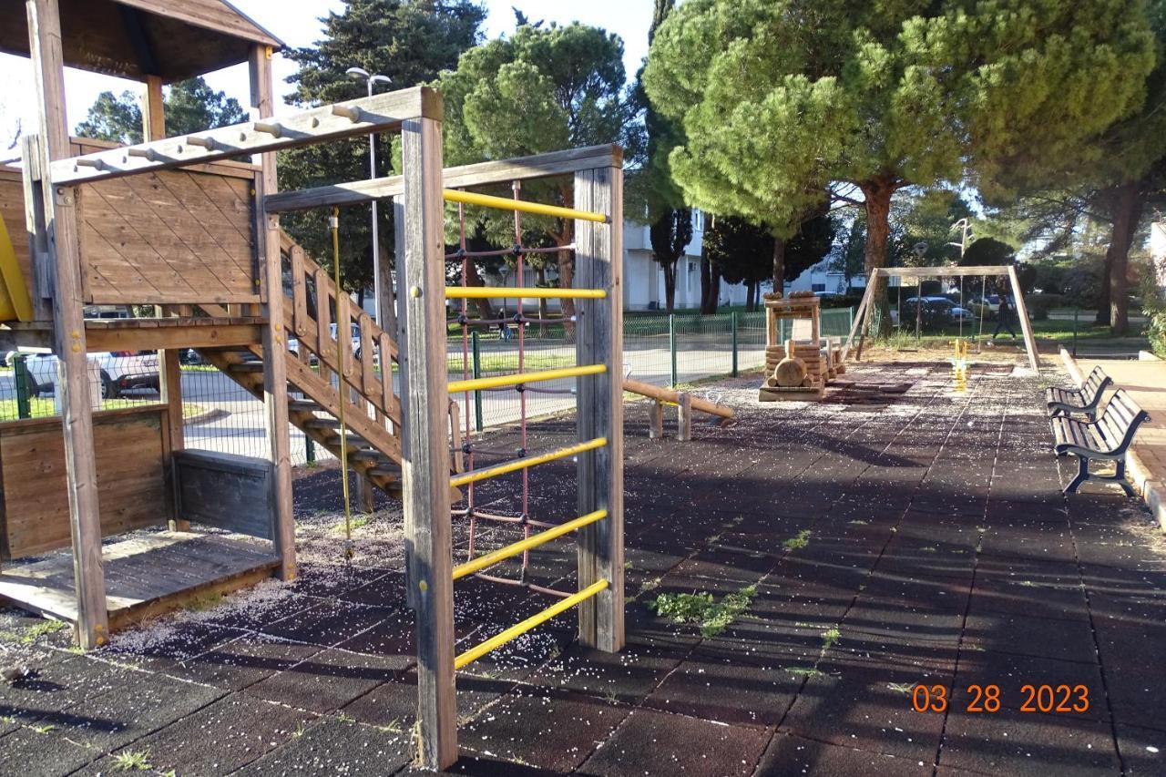 Apart Centar Umag Edda Joakima Rakovca 7 E 52470-อูมัค ภายนอก รูปภาพ